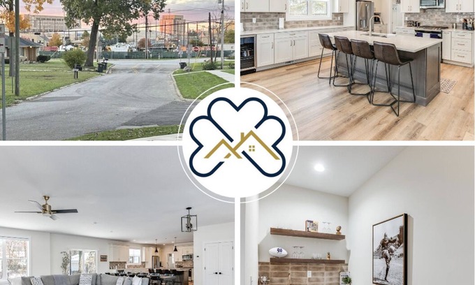 South Bend Casa | Luxury Estate with Stadium/TDJ Views | Sleeps 20+