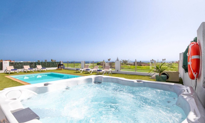 Costa de Antigua Villa | Villa Moray - Lujo, Familia, Vistas Increibles