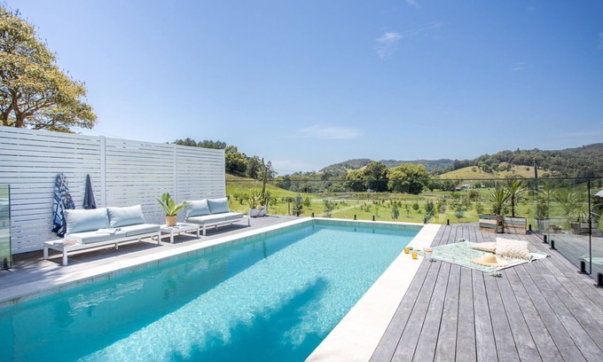 Cudgera Creek Casa | Luxury farm house, 5 minutes to the beach, Northern Rivers