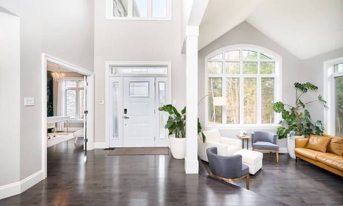 Cormierville Casa | Luxury Forest Oasis 4 beds 4 baths and Hot tub
