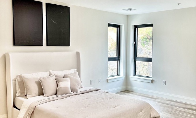 Quincy Apartamento | Luxury Furnished Apartment in Heart of Quincy