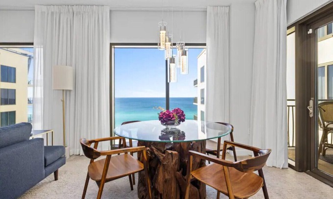 Open Sands Condominio | Luxury Gulf View Suite with Penthouse Views!