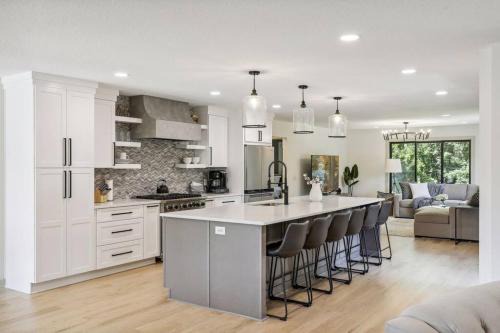 Hastings Casa | Luxury Hastings Home, Sleeps 18+
