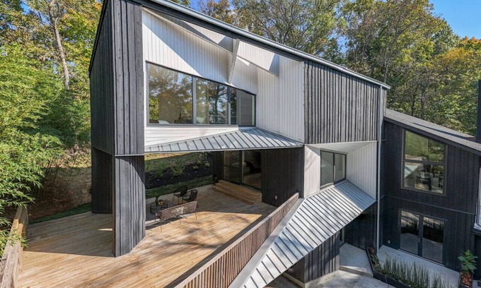 Brentwood Casa | Luxury Hideaway nearly 9000 Sq Ft with Elevator & Huge Deck