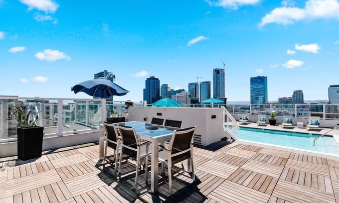 Historic Core Condominio | Luxury HighRise Condo | DTLA | Crypto Arena | LACC