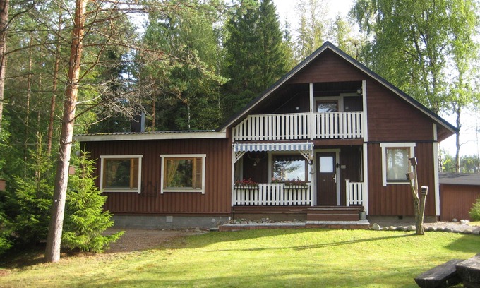 Kuortti Casa | Casa de vacaciones de lujo / Mökki en Finlandia directamente en el lago - categoría 5 estrellas (*****)