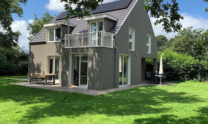 Renesse Villa | Luxury holiday villa close to the beach, surrounded by beautiful nature!