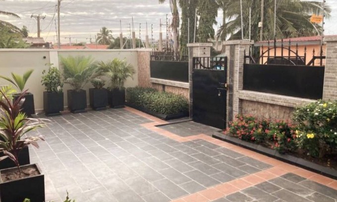 Madina Casa | Luxury Home away from Home mins from East Legon