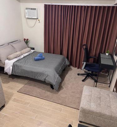Luzon Apartamento | Luxury Home Comfort At Manhattan Plaza Cubao WiFi