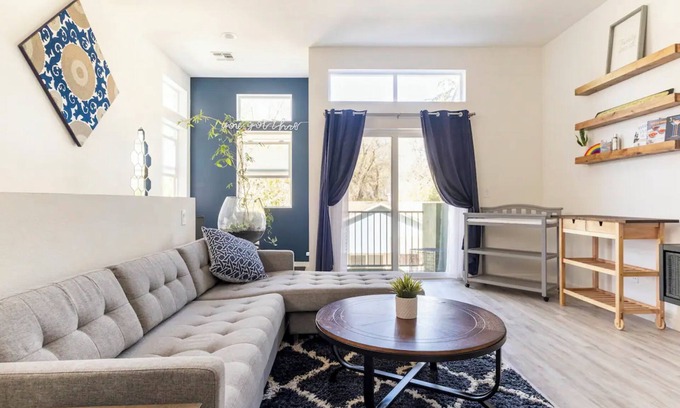 Sacramento Casa | Luxury Home Downtown Sac
