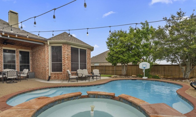Valley Ranch Casa | Luxury home in middle of the metroplex
