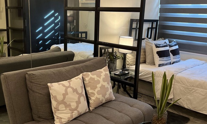Diliman Condominio | LUXURY HOME IN THE CITY. Located at the center of the City.