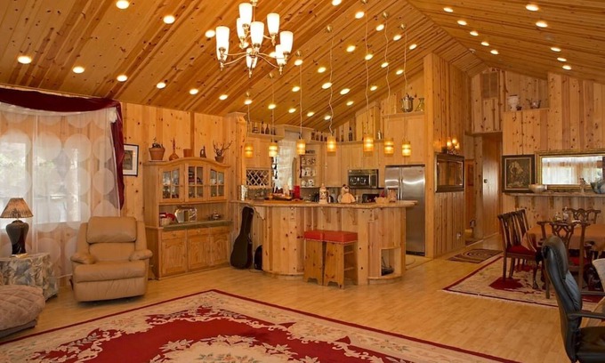 South Lake Tahoe Casa | Luxury Home in Beautiful South Lake Tahoe
