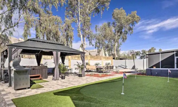 Village Park Four Casa | Luxury Home near Ballpark w/ Hot Tub + King