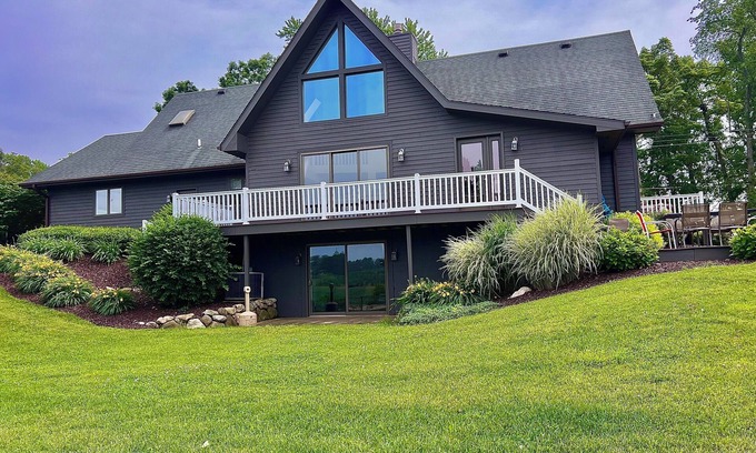 Fennville Casa | Casa de lujo en el lago Hutchins cerca de Saugatuck, Douglas, Fennville y el lago Michigan