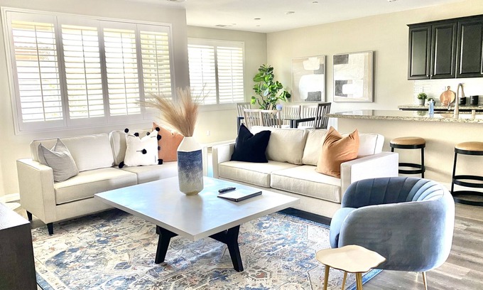 Mira Loma Casa | Luxury Home Perfect for Getaway