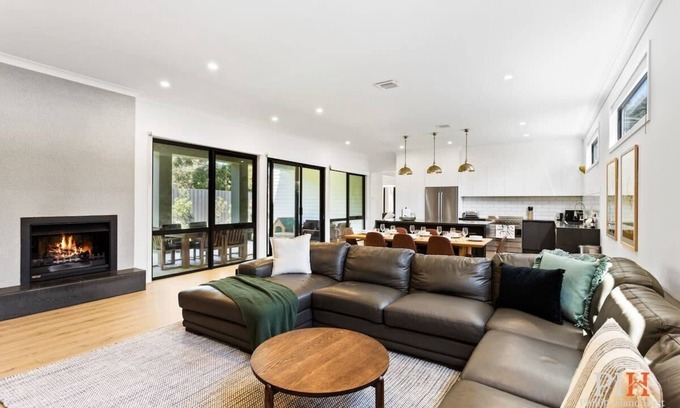 Silverleaves Casa | Luxury Home Sleeps 9 Guests