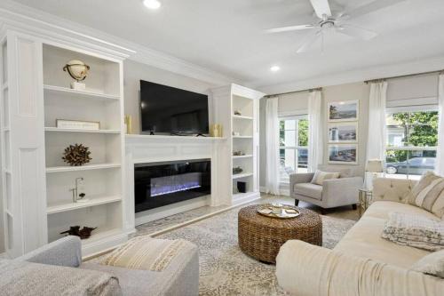 Gulfport Casa | Luxury home walkable to the beach
