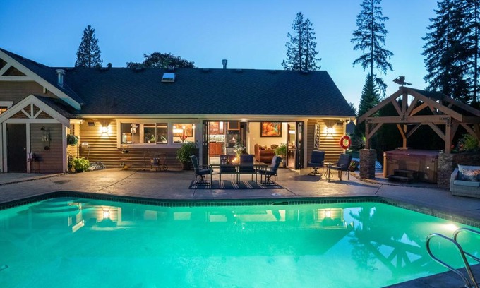 North Creek Casa | Luxury Home with Backyard Oasis - Near Seattle!