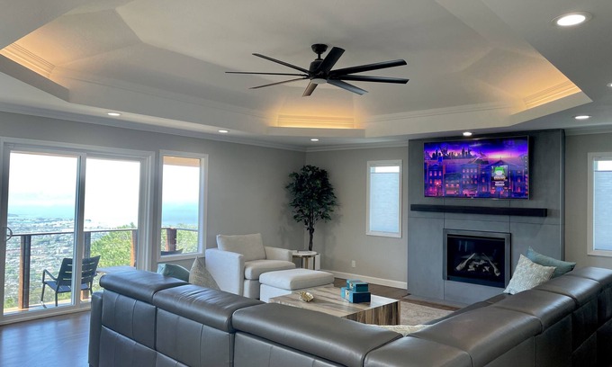 El Cerrito Casa | Luxury Home With Dramatic bay Views