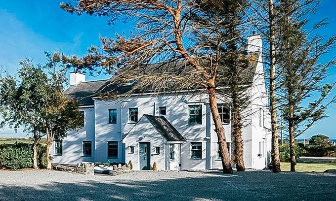 Rhoscolyn Casa | Luxury Homes Sleeping up to 30+2 guests
