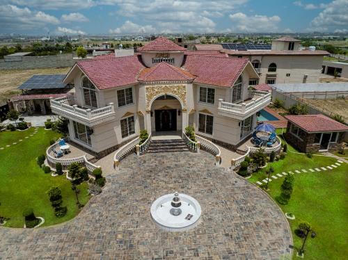 Hassan Abdal Casa | Luxury Hotel Near Islamabad Airport- BBQ, Pool, Waterfall, Gazebose