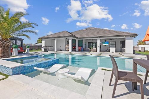 Mariner Casa | Luxury House in Cape Coral
