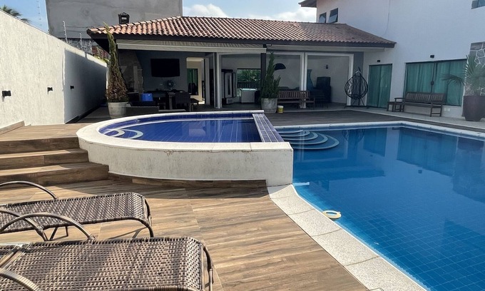 Jardim Centenario Casa | Luxury House in Enseada - For up to 26 People