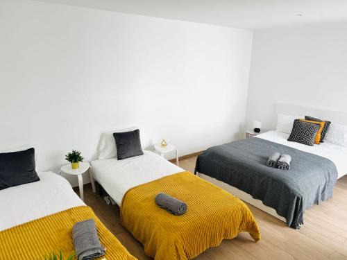 Linda-a-Velha Casa | Luxury house next attractions with free parking