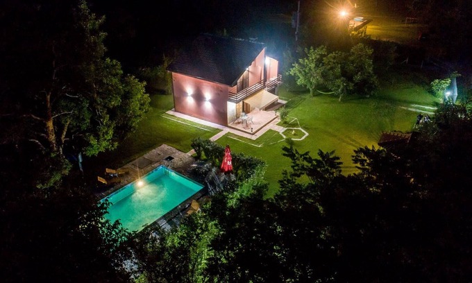 Danilovgrad Municipality Villa | Casa de lujo con piscina privada, sauna, jacuzzi interior y exterior, ...