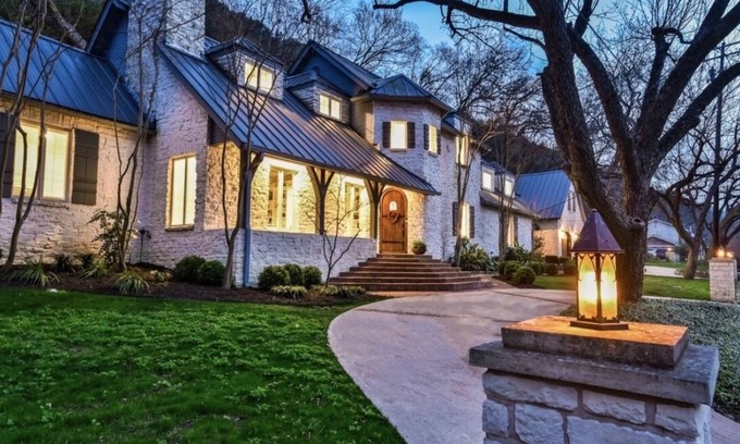 Rivercrest Casa | Precioso país francés en el lago Austin! SXSW, ACL y Fórmula Uno bienvenidos!
