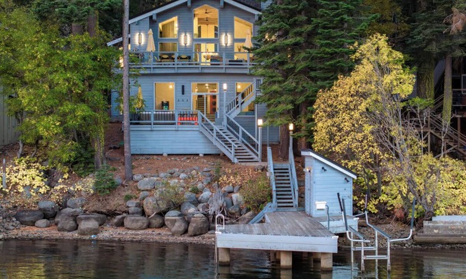 Truckee Casa | Luxury Lakefront 5 Br Home Hot Tub Arcade