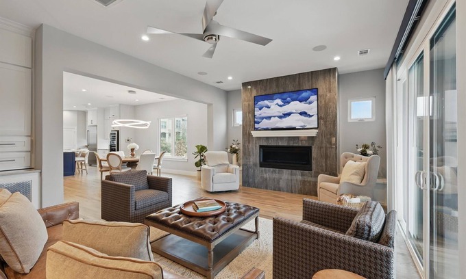 Flower Mound Casa | Luxury Living at its Finest – 3BD/3.5BA (Sleeps 6)