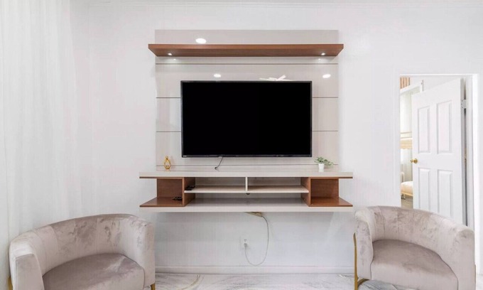 Southeast Yonkers Casa | Luxury Living in the Heart of NY!