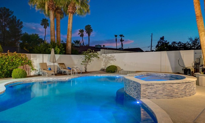 Villa Bonita Estates Casa | Luxury Living, Steam Sauna, Dry Sauna, Pool, Spa