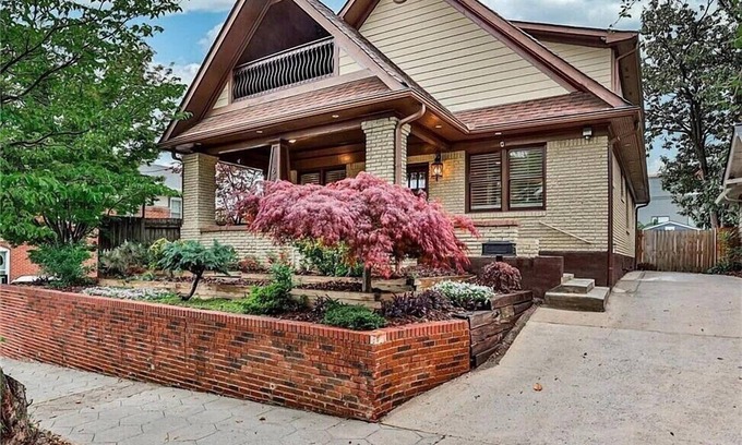 Old Fourth Ward Casa | Luxury Living w/ Skyline View+Wine Bar+Huge Master Suite near PCM & Beltline