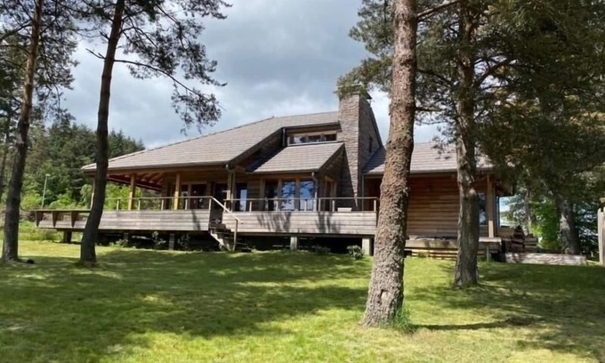Le Chambon-sur-Lignon Cabaña | Lujoso lodge con spa privado y acceso a campo de golf y piscina, ideal para familias y grupos