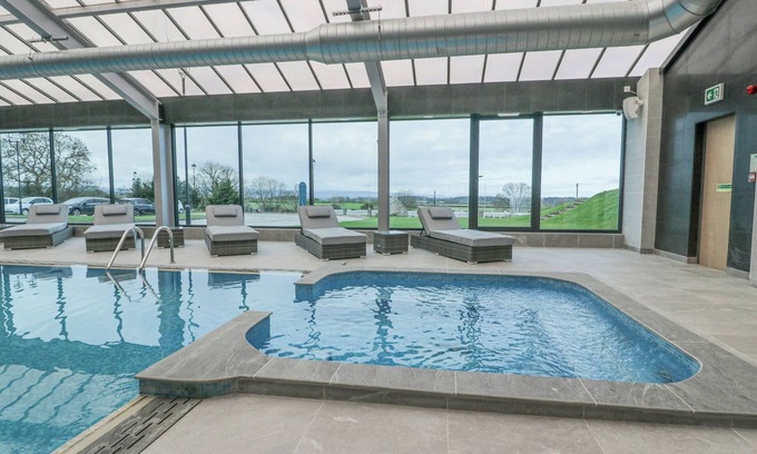 Dyserth Cabaña | Luxury Lodge 62