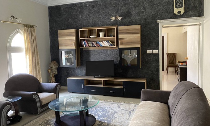 Gulshan-e-Iqbal Casa | Luxury Loft Haven