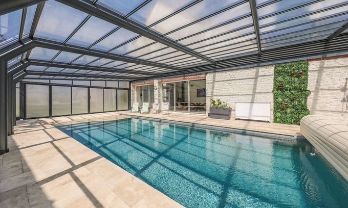 Leglantiers Casa | Luxury loft with heated indoor pool, Jacuzzi and sauna