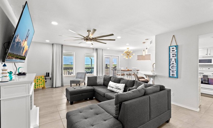 Port Isabel Casa | Luxury Long Island Village 117