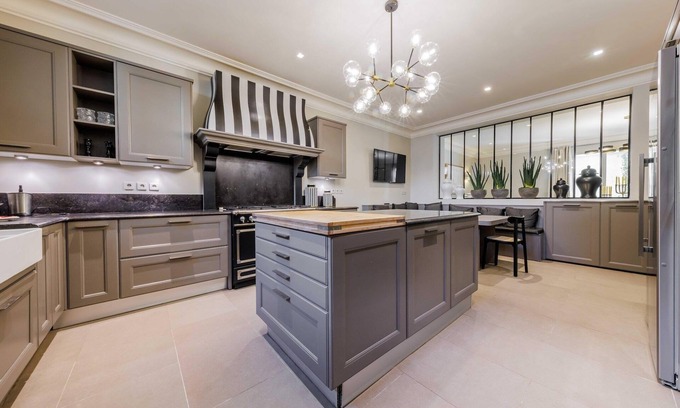 Neuilly-sur-Seine Apartamento | Mansión de lujo con jardín en el corazón de Neuilly