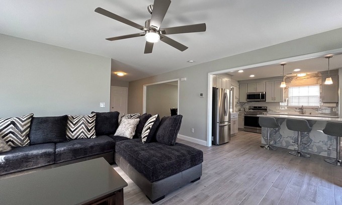 Charlotte Casa | Luxury modern home near uptown!