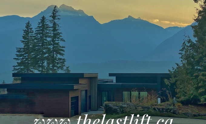 Revelstoke Chalet De Esquí | Luxury Modern Home Slope Side on Revelstoke Mountain Resort