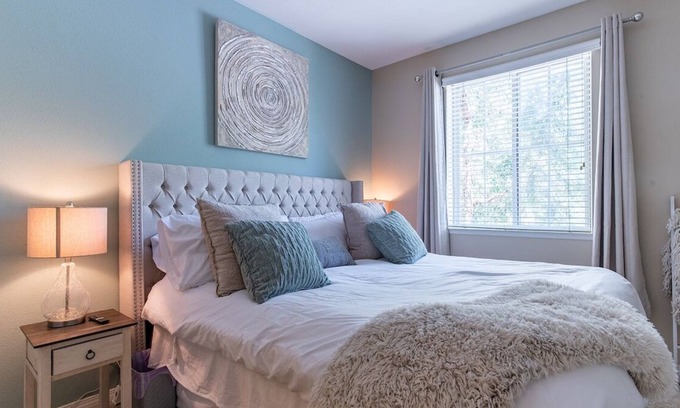 Valencia Apartamento | Luxury Modern Suite, Kingbed, Fast Wifi
