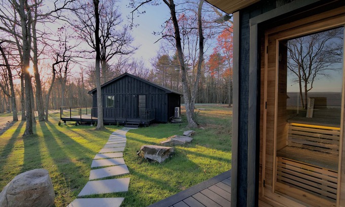 Barryville Casa | Luxury Mountain Retreat with Panoramic Vista Views