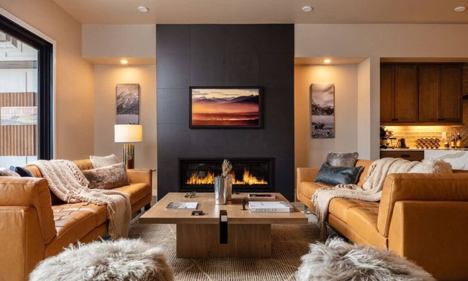 Bozeman Casa | Luxury Mountain Views Downtown Bozeman