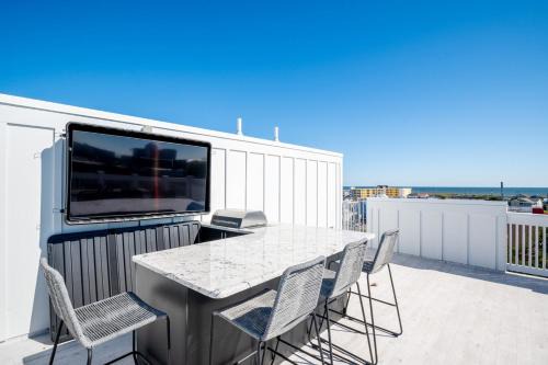 North Carolina Coast Casa | Luxury New Build with Oceanview - Grow With The Flow