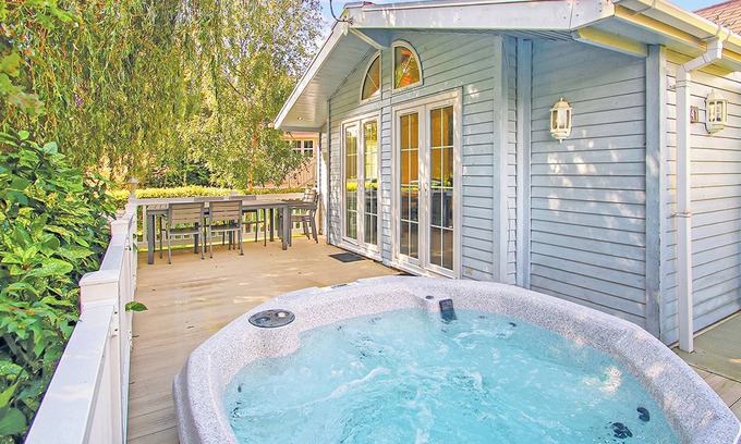 New Forest District Chalet De Esquí | Alojamiento de 1 habitaciones en Milford-on-Sea, Nr Lymington