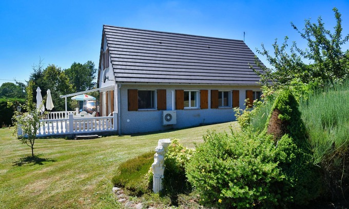 Tremouille-Saint-Loup Villa | LUJOSA NUEVA CASA AUVERNICA TREMOUILLE ST LOUP MAXIMO 10/12 PERSONAS